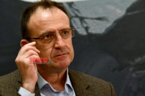 Јас поднесувам оставка, другите ќе бидат разрешени, вели Таравари