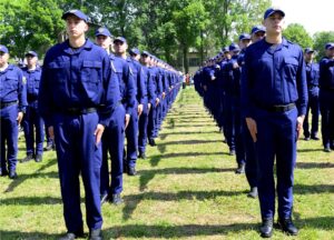 „Бисер Балкански“, ечеше на промоцијата на 508 нови полицајци