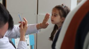 Бесплатни офталмолошки прегледи за најмладите во Македонска Каменица