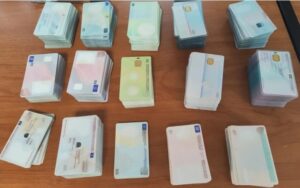 Уапсени и осудени двајца македонски државјани за внесување фалсификувани бланко документи во Грција