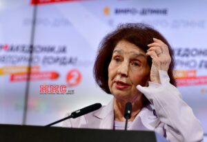 Претседателката на Северна Македонија предизвика контроверзии на инаугурацијата, пишува „Еуроактив“