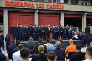 Пожарникарите да добијат повисоки плати – Арсовска со барање за новата Влада која допрва ќе се формира