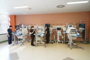 Во Клиниката Жан Митрев на свет донесени три предвремено родени бебиња – Мелис, Мира и Малахат во 31-та гестациска недела