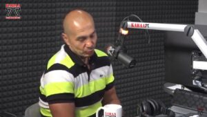 (Видео) „За војна зборуваат само луѓе кои седат пред коперација пијат пиво и јадат наполитанки“ – Хаџи- Јанев гостин во „Стадион“