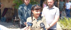 Филмот за автопатот граден од Кинези кои поделија семејство се снима во Штипско