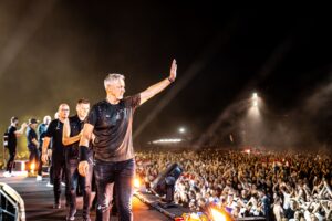 Европската комисија за концертот на Томпсон: Осуда за секој израз на фашизам