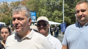 Денеска блокирана „Илинденска“ поради неисплатени плати на вработените во „Флораком“ и „Луна“